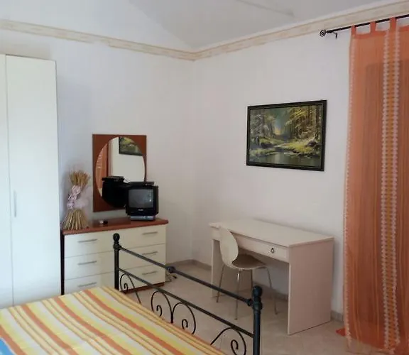 Casale 5 Querce Pineto